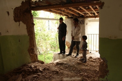 زمین مورد نیاز ساخت خانه های تخریب شده روستای قلعه قافه تامین شد