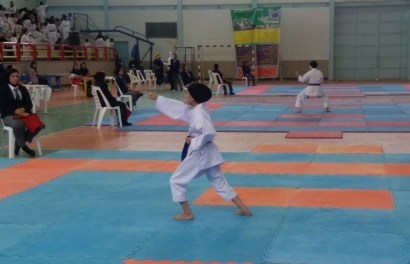 بانوان گلستانی قهرمان رقابت های کشوری کاراته شدند
