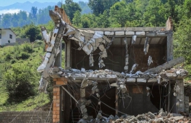 تخریب ساختمان های غیرمجاز - روستای زیارت
