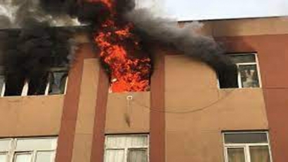 آتش سوزی در مسکن مهر کردکوی/ مهار آتش پس از سه ساعت