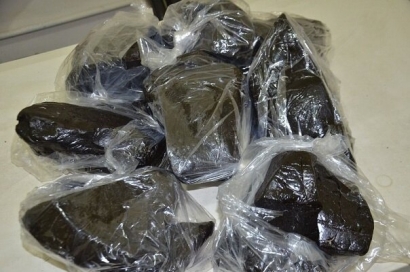 قاچاقچی مواد مخدر با ۱۱کیلو تریاک در تیل آباد گلستان به دام افتاد